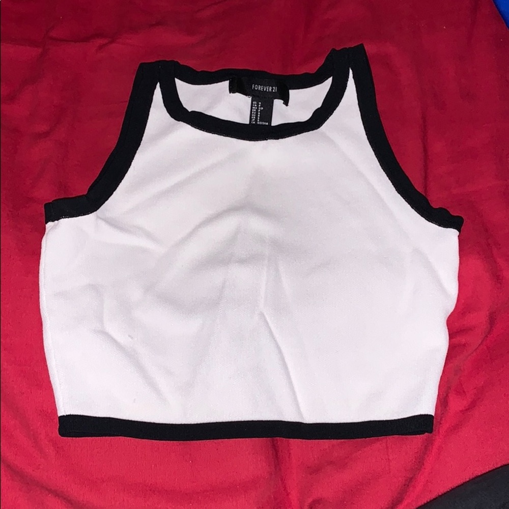 Crop top